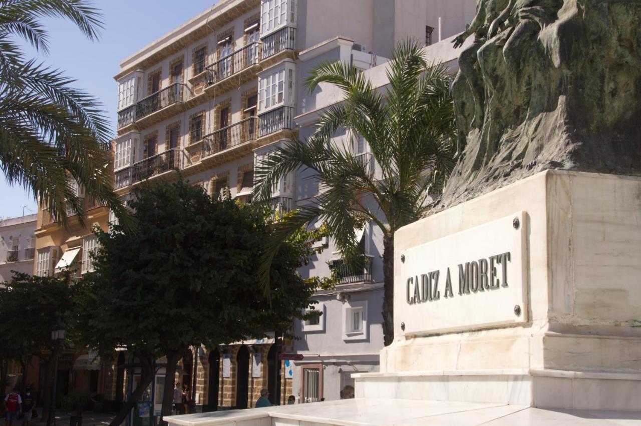 Pension Las Cuatro Naciones Cádiz Exterior photo